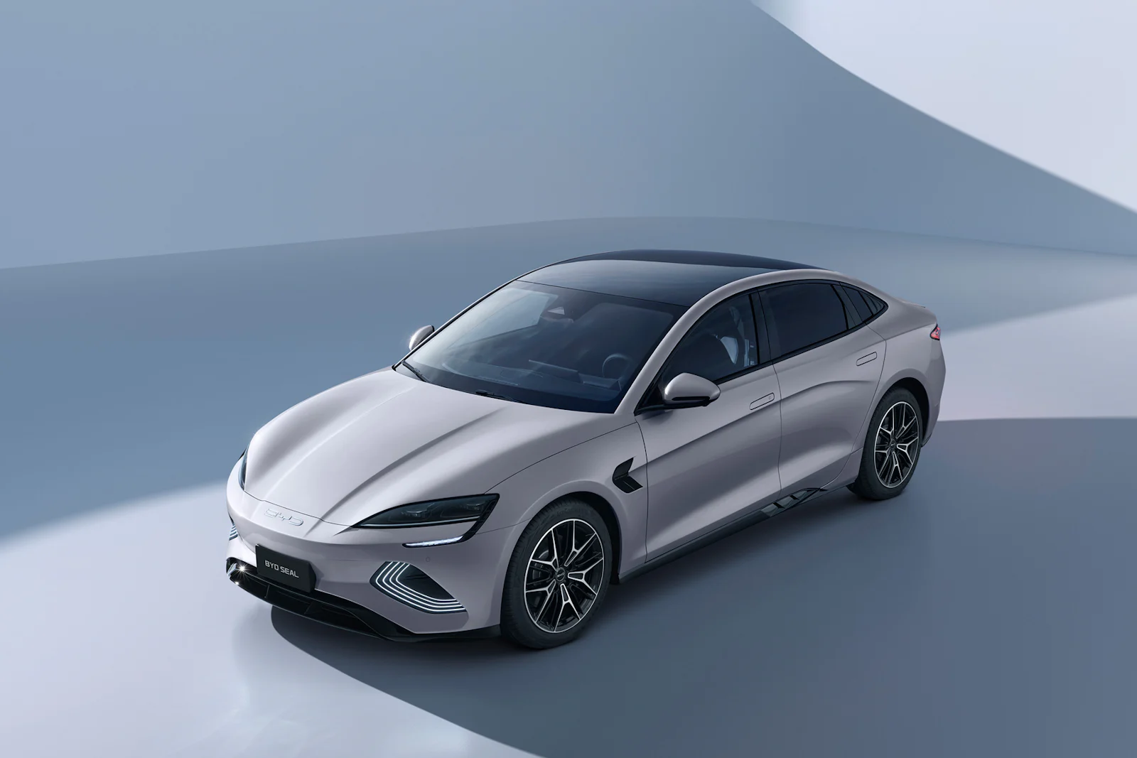 BYD SEAL 2026 foto exterior estática 3/4