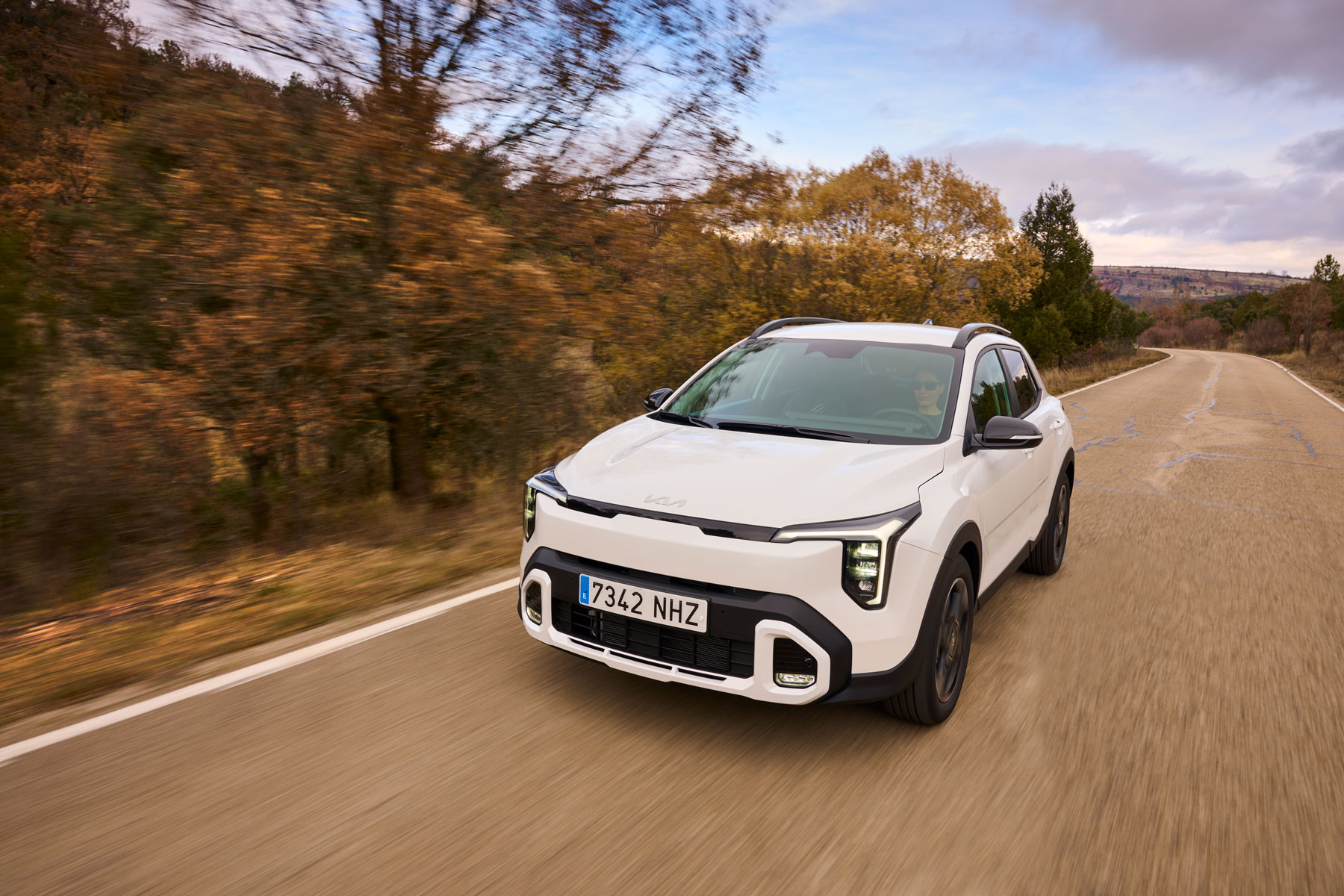 Kia Stonic 2026 foto exterior blanco