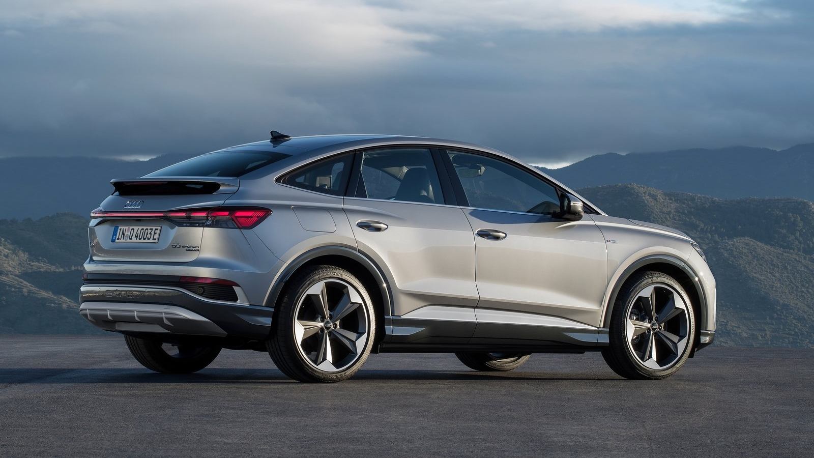 Audi Q4 Sportback etron 2021 Precio y Opinión carwow