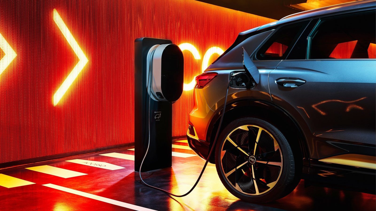 Comparativa Tesla Model Y vs Audi Q4 etron vs Audi Q4 Sportback e