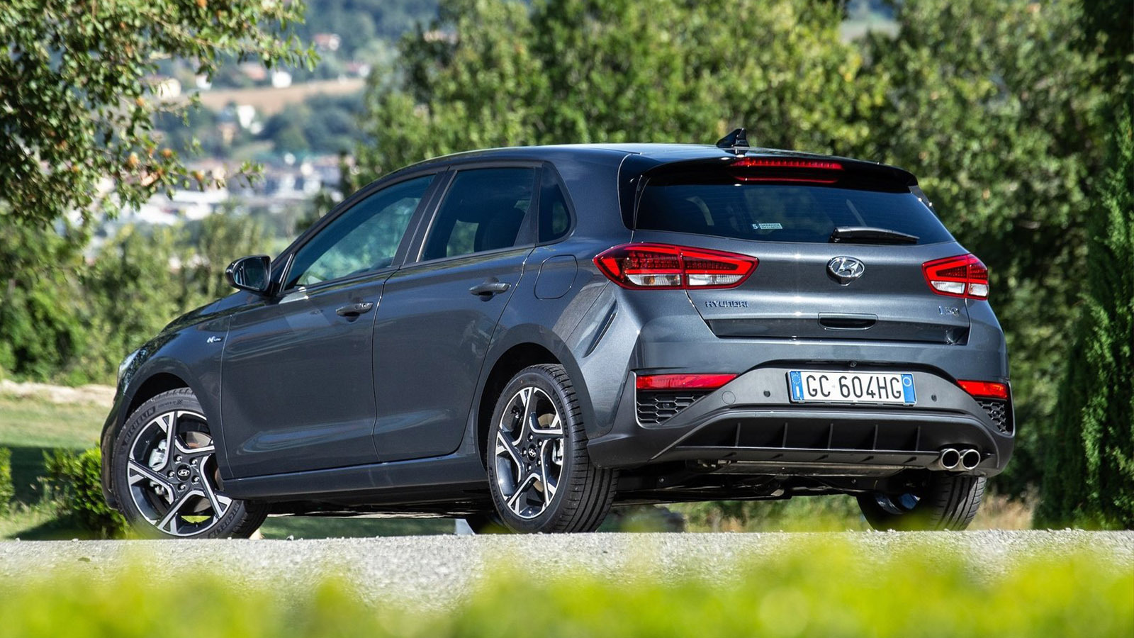 Comparativa entre nuevo KIA Ceed y Hyundai i30 carwow