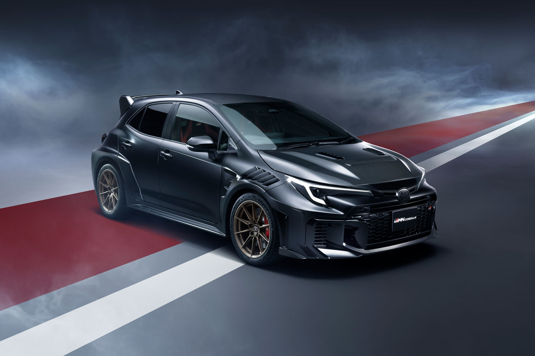 Toyota GRMN Corolla foto exterior