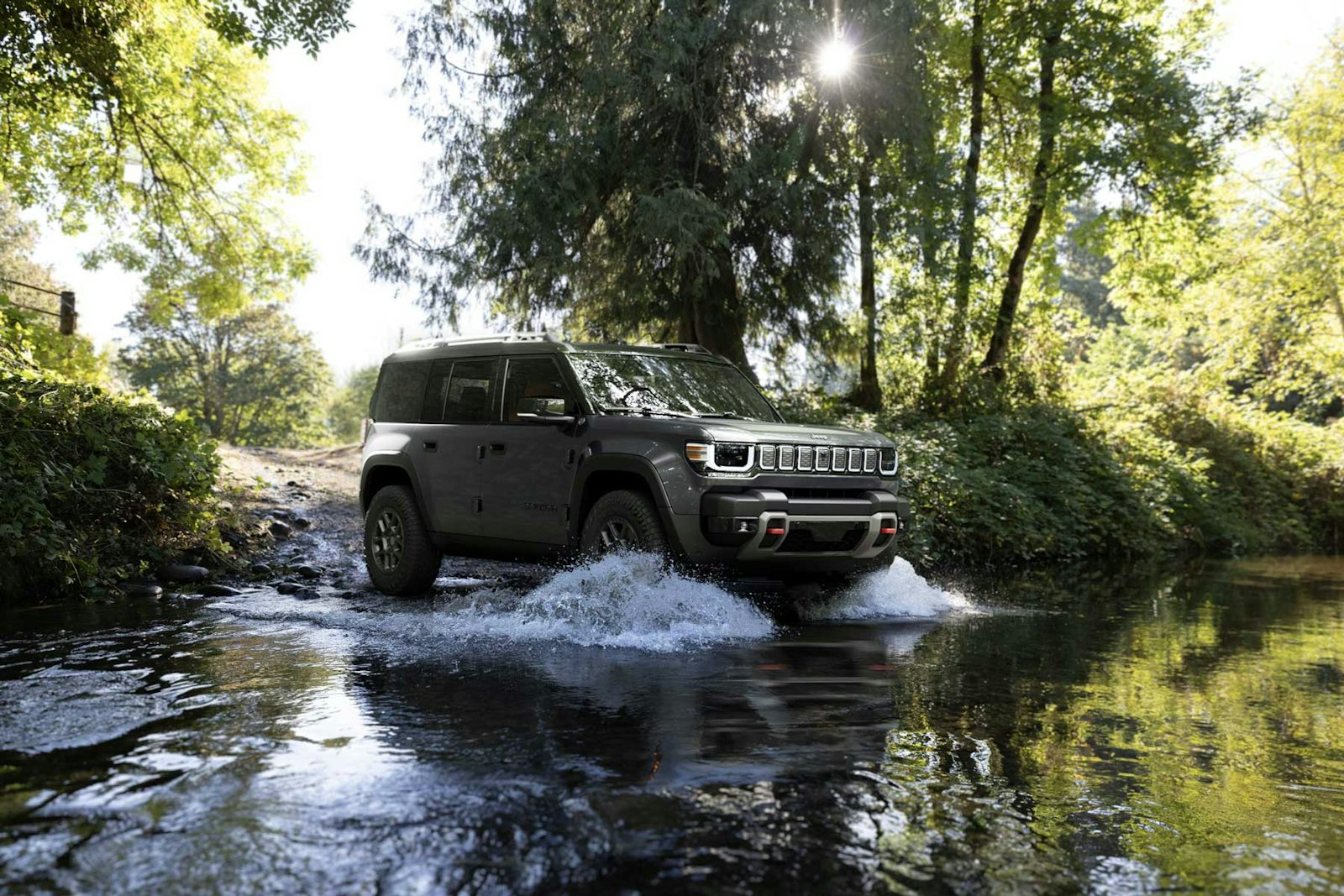 Jeep Recon 2026 foto exterior dinámica