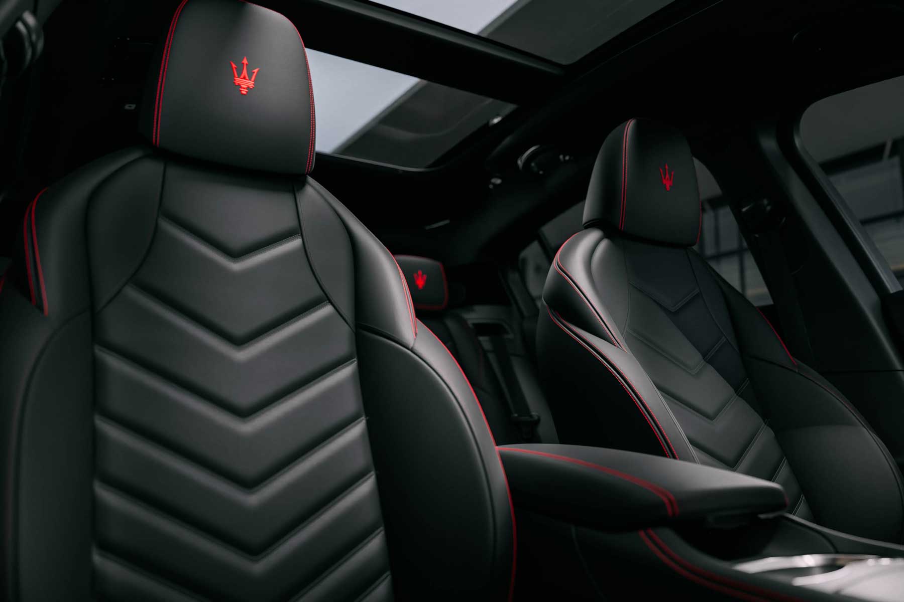 Maserati Grecale Folgore asientos interior