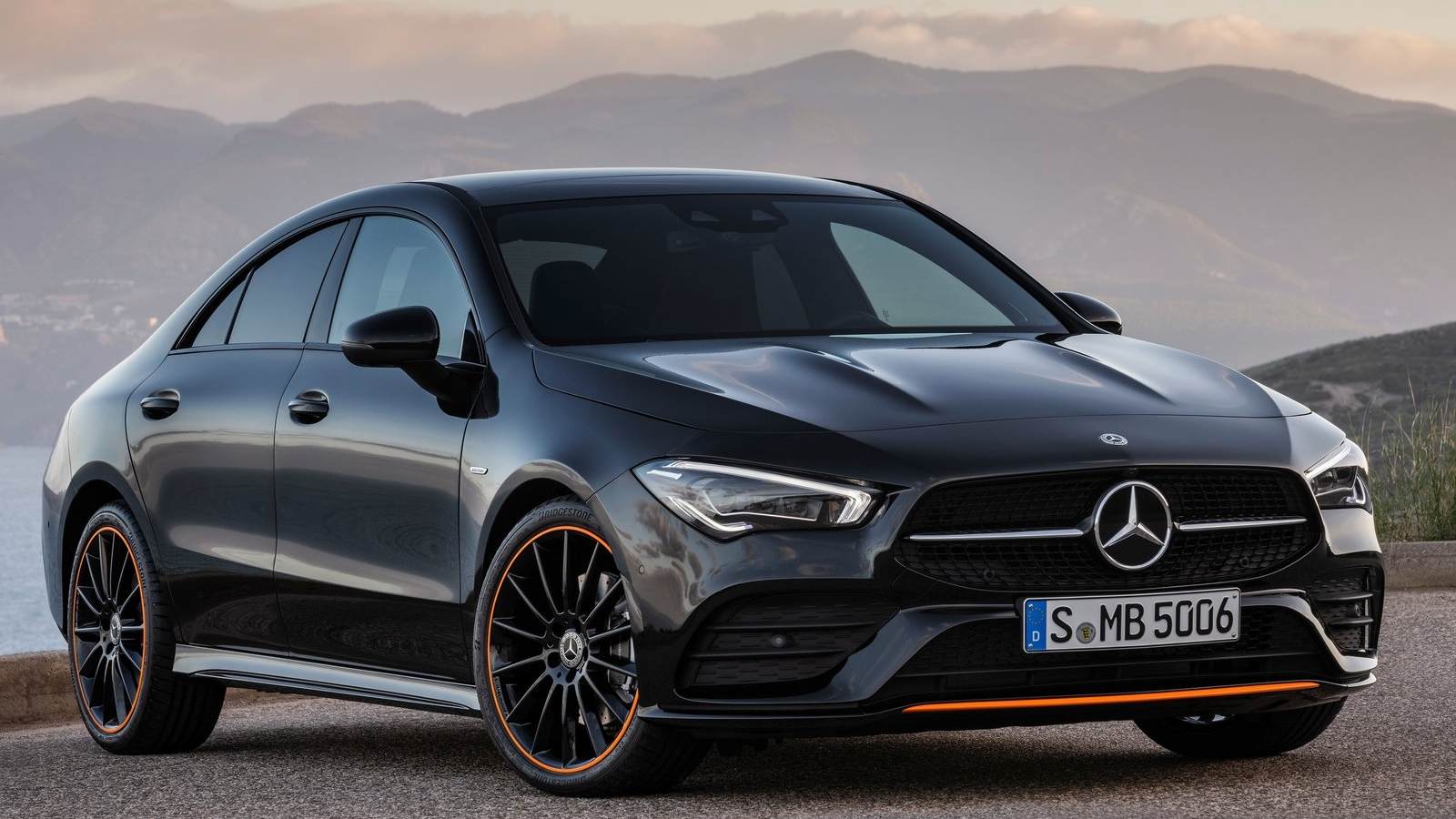 Guía de colores y precios del Mercedes CLA carwow