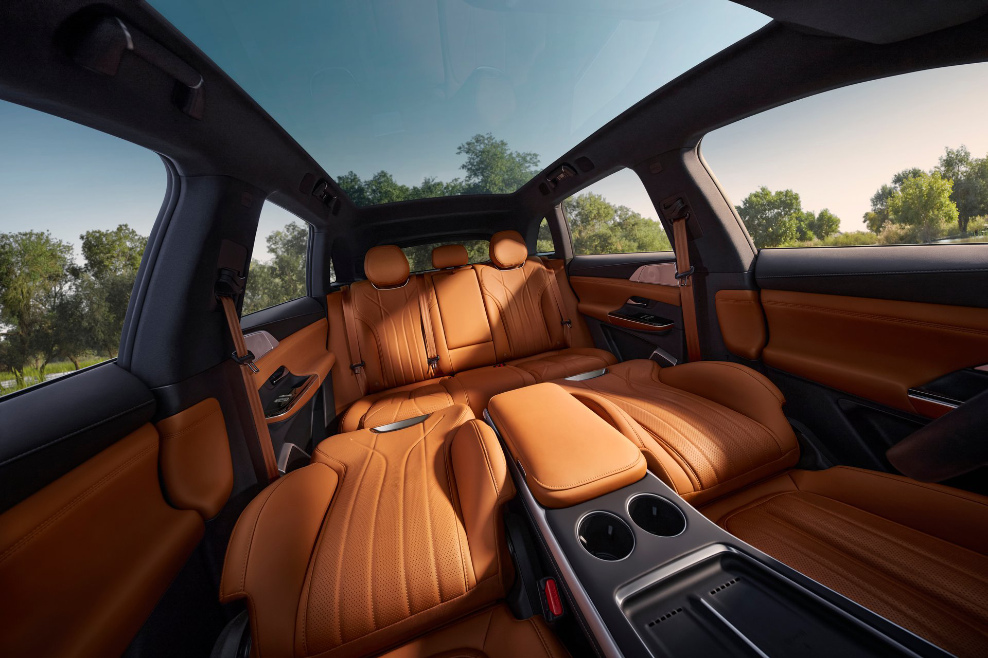 XPENG G9 asientos traseros