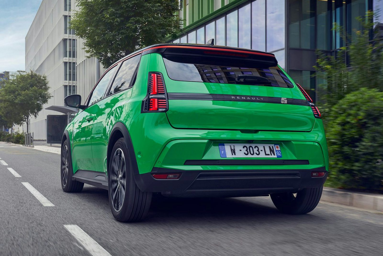 Renault 5 E-Tech exterior verde