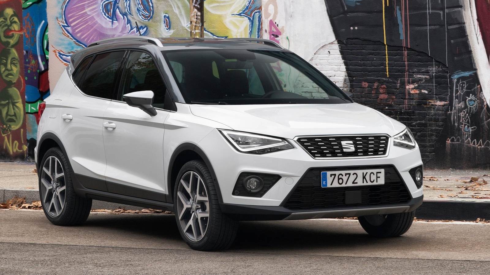 Guía de colores y precios del SEAT Arona carwow