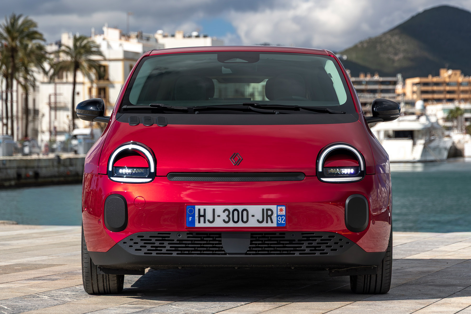 Renault Twingo E-Tech foto exterior estática rojo