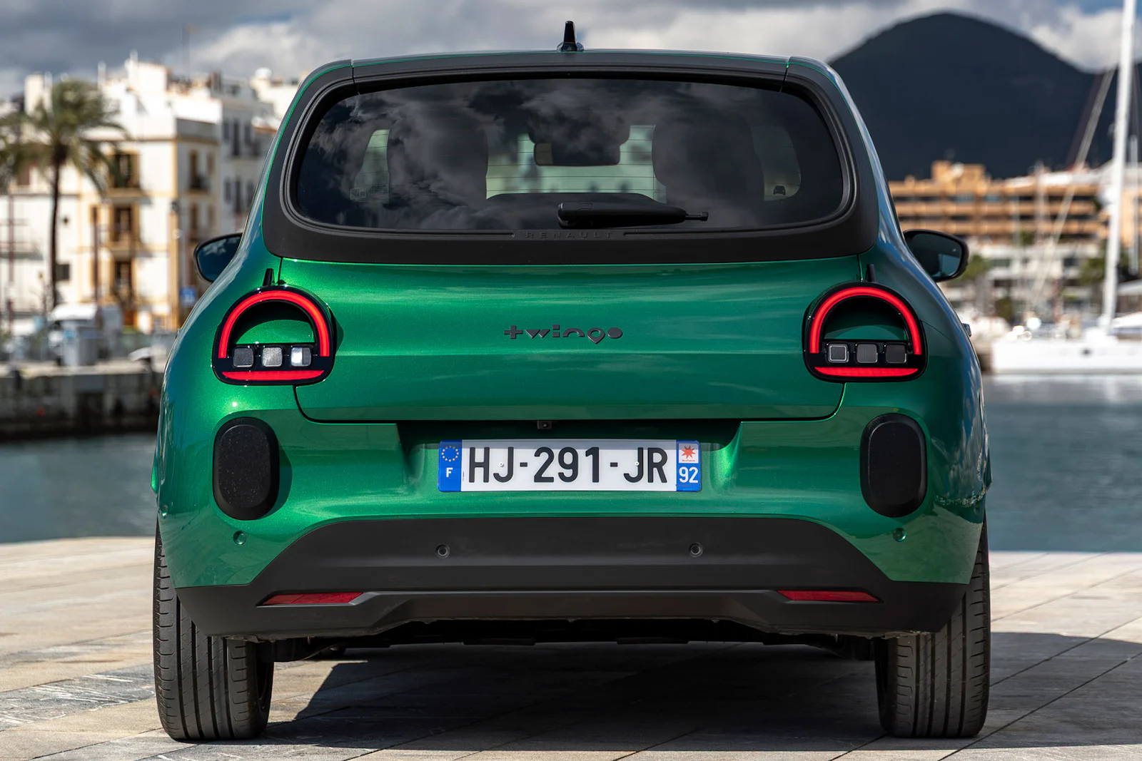 Renault Twingo E-Tech foto exterior estática verde