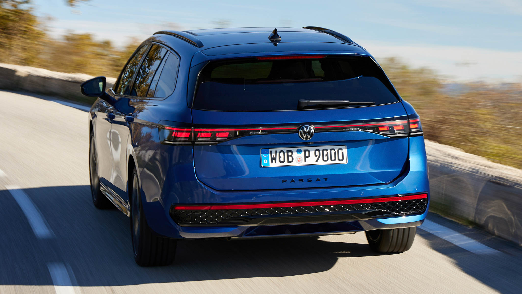 Volkswagen Passat Variant exterior dinámica