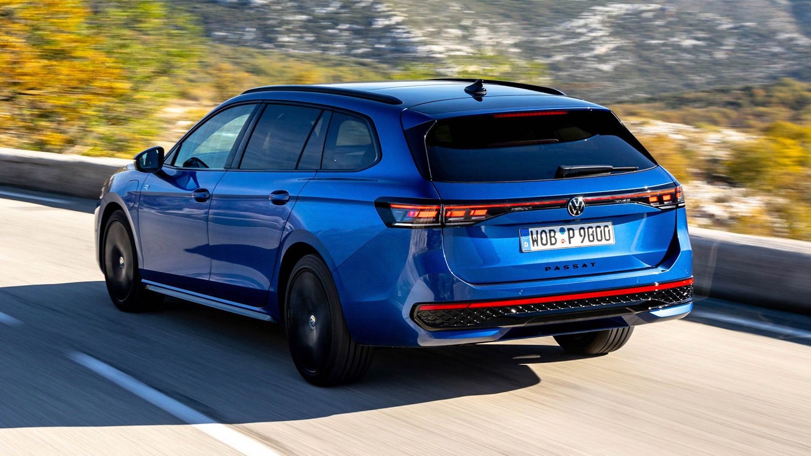 Volkswagen Passat Variant exterior dinámica