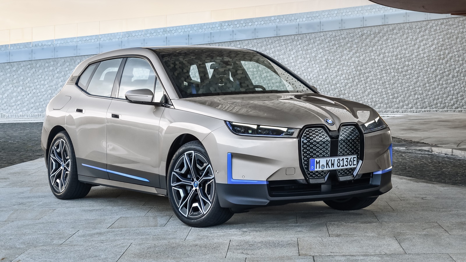 Comparativa Tesla Model X vs BMW iX ¿cuál es mejor? Carwow