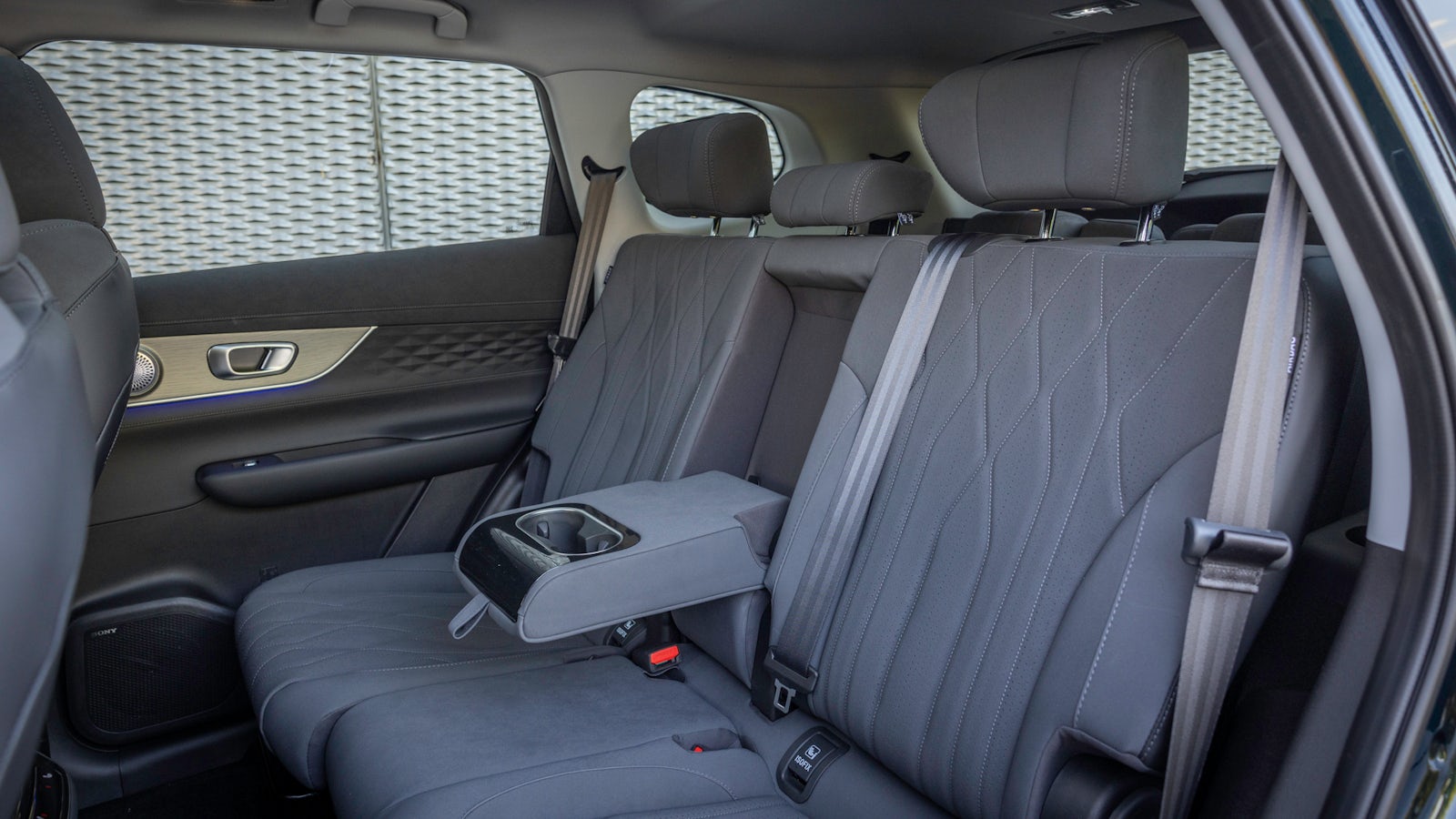 comparativa byd seal u dm-i vs ebro s800 phev