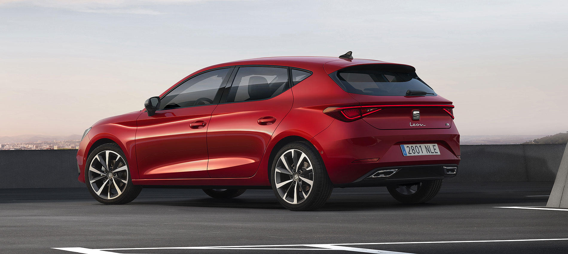 Nuevo Seat León 2020 híbrido y enchufable, etiqueta ECO y CERO carwow